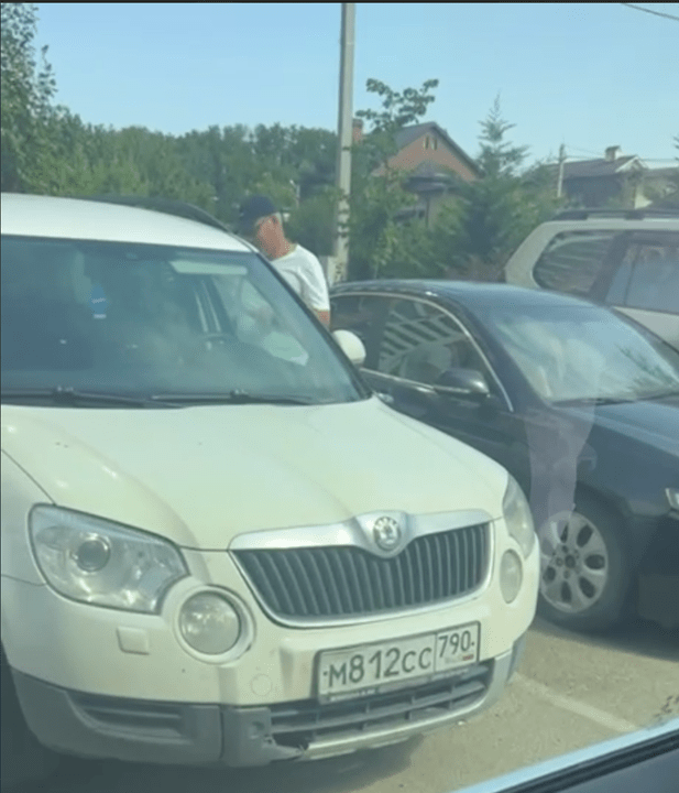 М812СС 790RUS Skoda Yeti numaralı araç kayıtlıdır